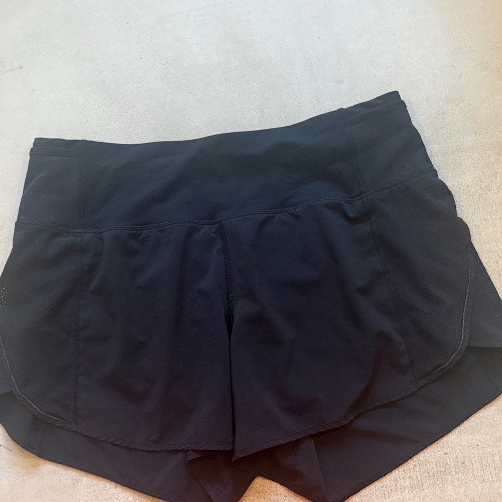 Lululemon black size 8 short